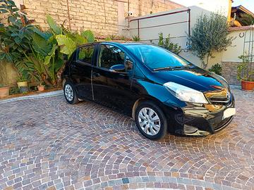 Toyota Yaris 1.0 benzina Lounge 5P 69 CV Navi 