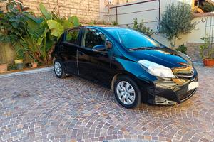 Toyota Yaris 1.0 benzina Lounge 5P 69 CV Navi 