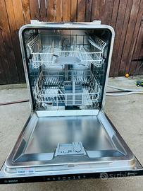 LAVASTOVIGLIE BOSCH DA INCASSO SILENCEPLUS