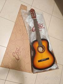 Chitarra e clip tuner