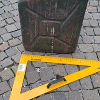 vecchia tanica benzina militare 