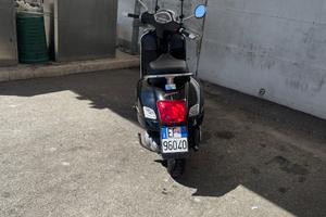 Piaggio vespa 300 hpe gts super