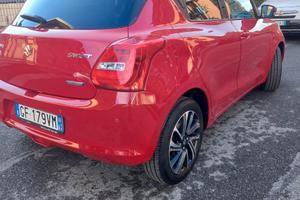 Suzuki swift 1.2 hibryd 11/2021 km.22500