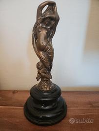 Statuetta in bronzo Art Nouveau