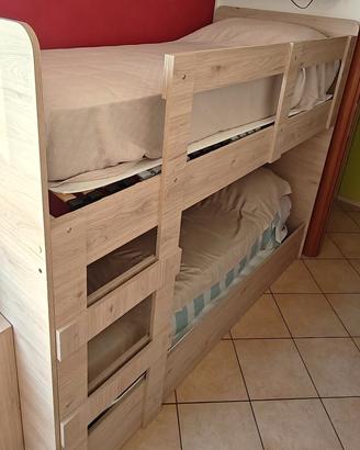 Letto a castello+cassettone+mensola+altro