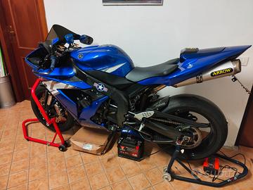 Yamaha YZF R1 - 2004