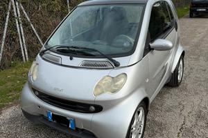Smart anno 2002 benzina