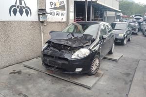 FIAT GRANDE PUNTO 1.3 TD 2006 199A2000  PER RICAMB