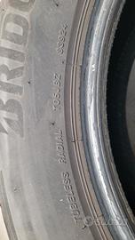 2 gomme estive 235 55 R18  Bridgestone