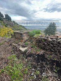 Rudere con giardino a Nunziata di Mascali
