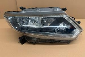 Fari faro fanale anteriore Nissan X-trail 2016 T32