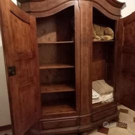 Armaio/Madia in legno massello Cappello Gendarme i