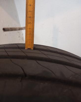 Treno 4 Pneumatici Goodyear EfficientGrip 2 SUV - 