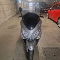 Yamaha T-max