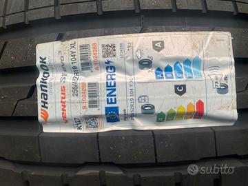 Pneumatici nuovi Hancooc  255/45 R19 Y