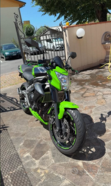 moto kawasaki ER6N