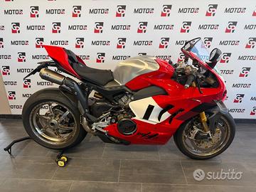 Ducati Panigale V4 R super accessoriata