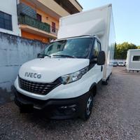 Iveco Daily Daily 33S12 2.3 HPT PM Cabinato