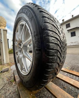 Cerchi lega Mercedes + gomme 205/60 R16