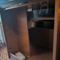 Mobile con tavola da stiro a scomparsa