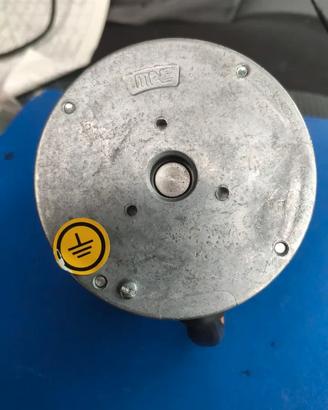 Motore passo passo Ametek europe AXR08 90V 4,3A