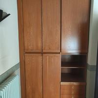 Armadio guardaroba in legno