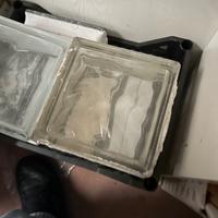 mattonelle in vetrocemento