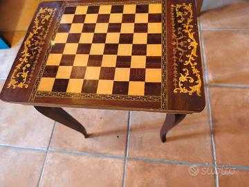 tavolino vintage intarsiato gioco scacchiera 