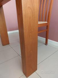 Tavolo e Sedie in legno color ciliegio