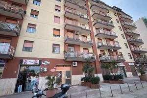 Attico e superattico via l. da vinci 434