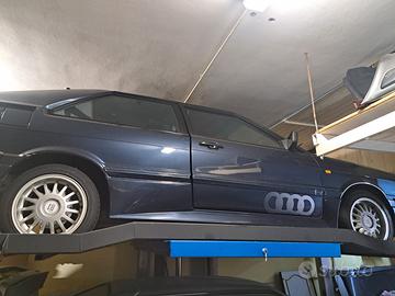 Sollevatore automobile a braccio singolo, moviment