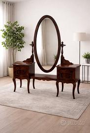 Toeletta antica mobile vintage elegante