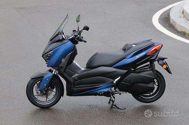 Xmax 300