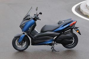 Xmax 300