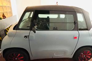 Citroen Ami marzo 2024 color grey 4.500 km (box)