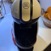 Macchina caffè nescafé dolce e gusto