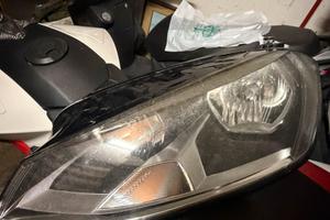 Faro anteriore sinistro golf 7