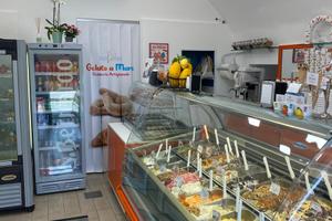 Attività gelateria graffetteria