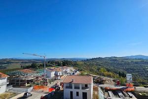 Villetta a schiera di 140 m² con 4 locali e box au