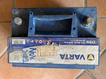 Batteria automobile Varta d59 12 V 60ah 540 a