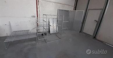 Arredamento negozio abbigliamento 