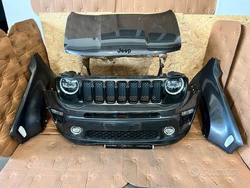Jeep Renegade musata completa 