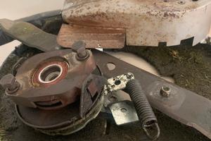 Trattorino tagliaerba