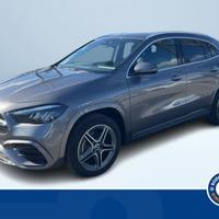 Mercedes-Benz GLA 250 E PLUG-IN HYBRID AUTOMA...