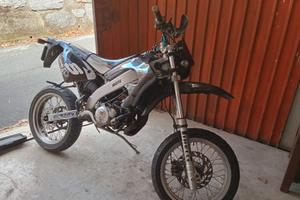 Moto Peugeot XPS MOTARD 50 del 2006
