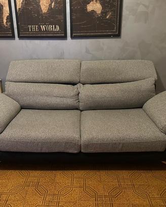 Divano gimigliano 2 posti maxi + pouf