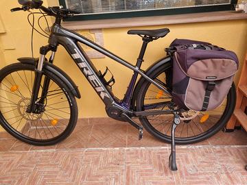 coppia ebike marca Trek modello powerfly 4