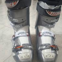 scarponi sci tecnica