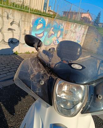 Scooter Piaggio Beverly 350 2015