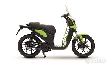 SCOTER ELETTRICO NUOVO 50CC